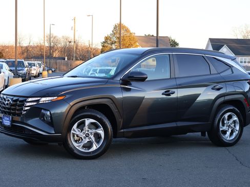 Used 2022 Hyundai Tucson SEL image 2