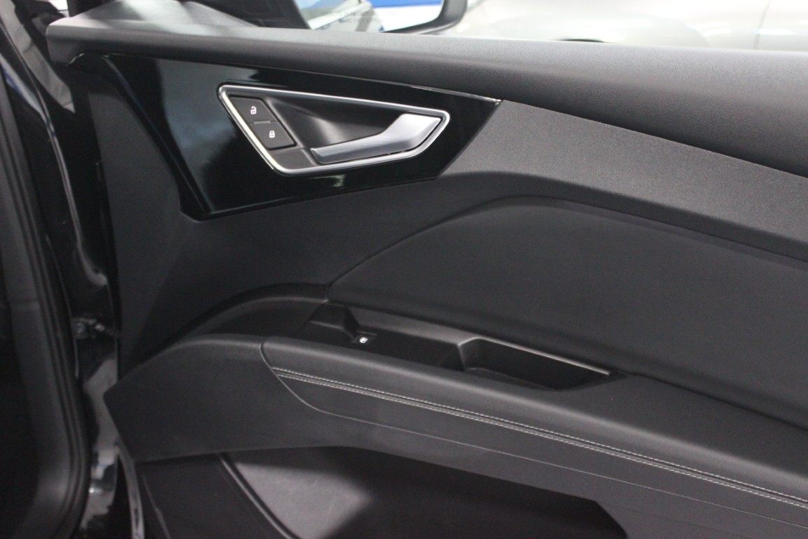 Used 2023 Audi Q4 e-tron Premium RWD image 36