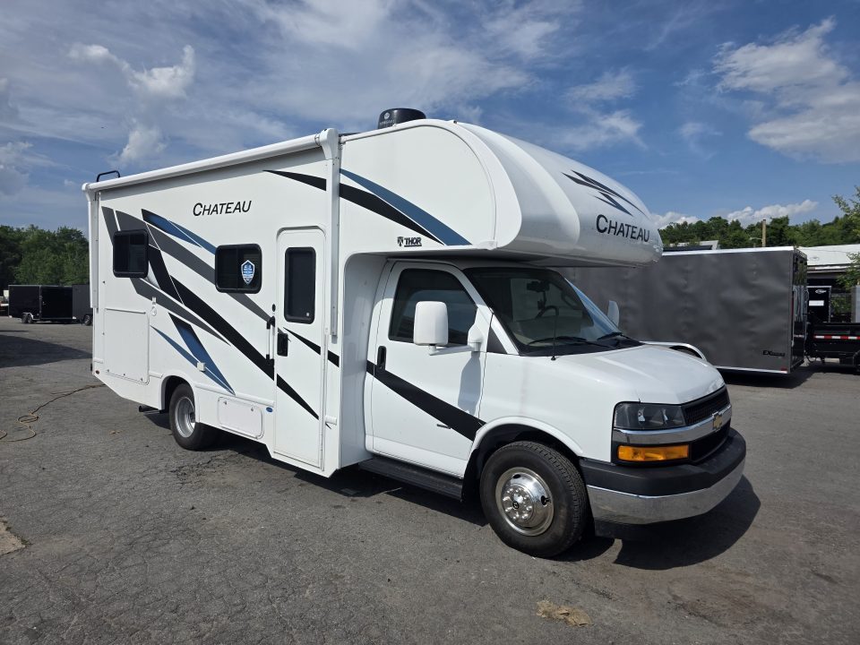 Used 2023 Chevrolet Express 3500 UNAVAIL RWD image 1