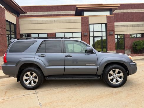 Used 2007 Toyota 4Runner 4WD Limited image 2