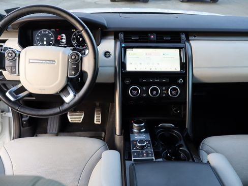 Used 2018 Land Rover Discovery HSE Luxury image 22