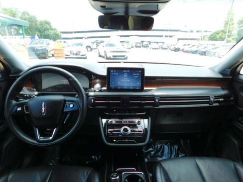 Used 2022 Lincoln Corsair FWD Reserve image 12