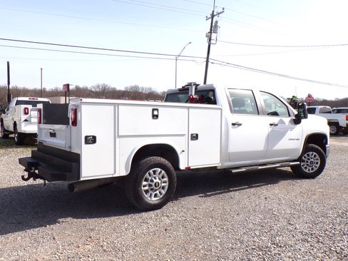 Used 2024 Chevrolet Silverado 2500 LT image 4