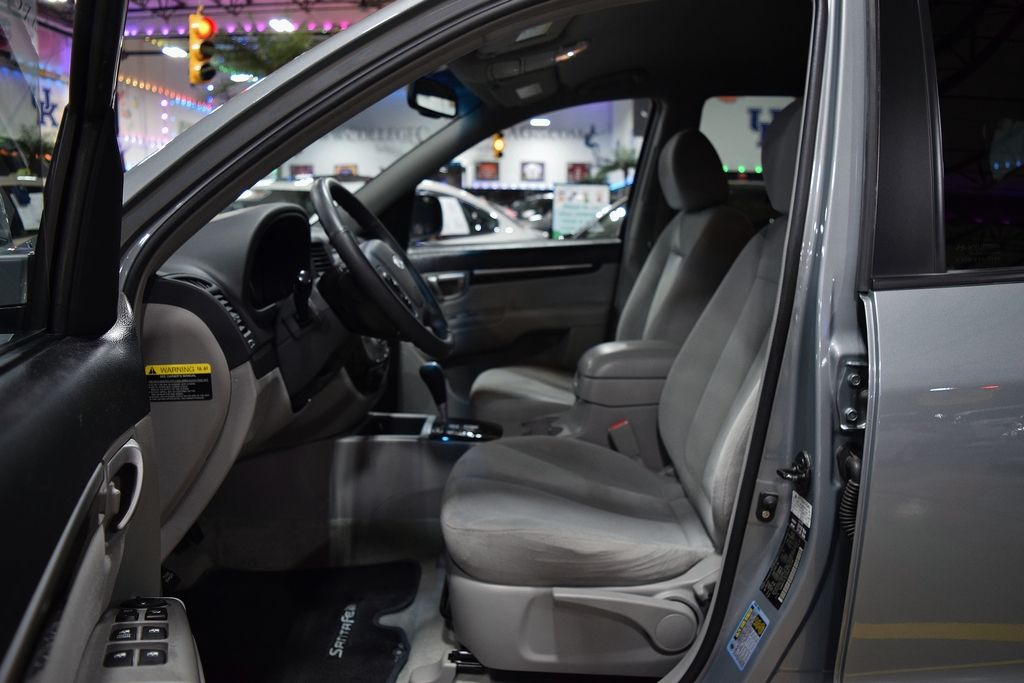 Used 2008 Hyundai Santa Fe SE FWD image 17