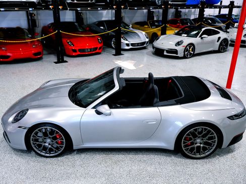 Used 2024 Porsche 911 Carrera GTS image 6