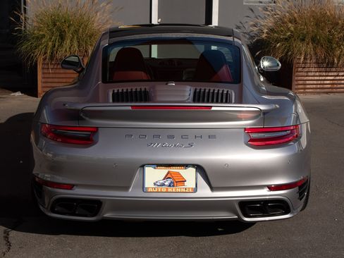 Used 2018 Porsche 911 Turbo S image 10