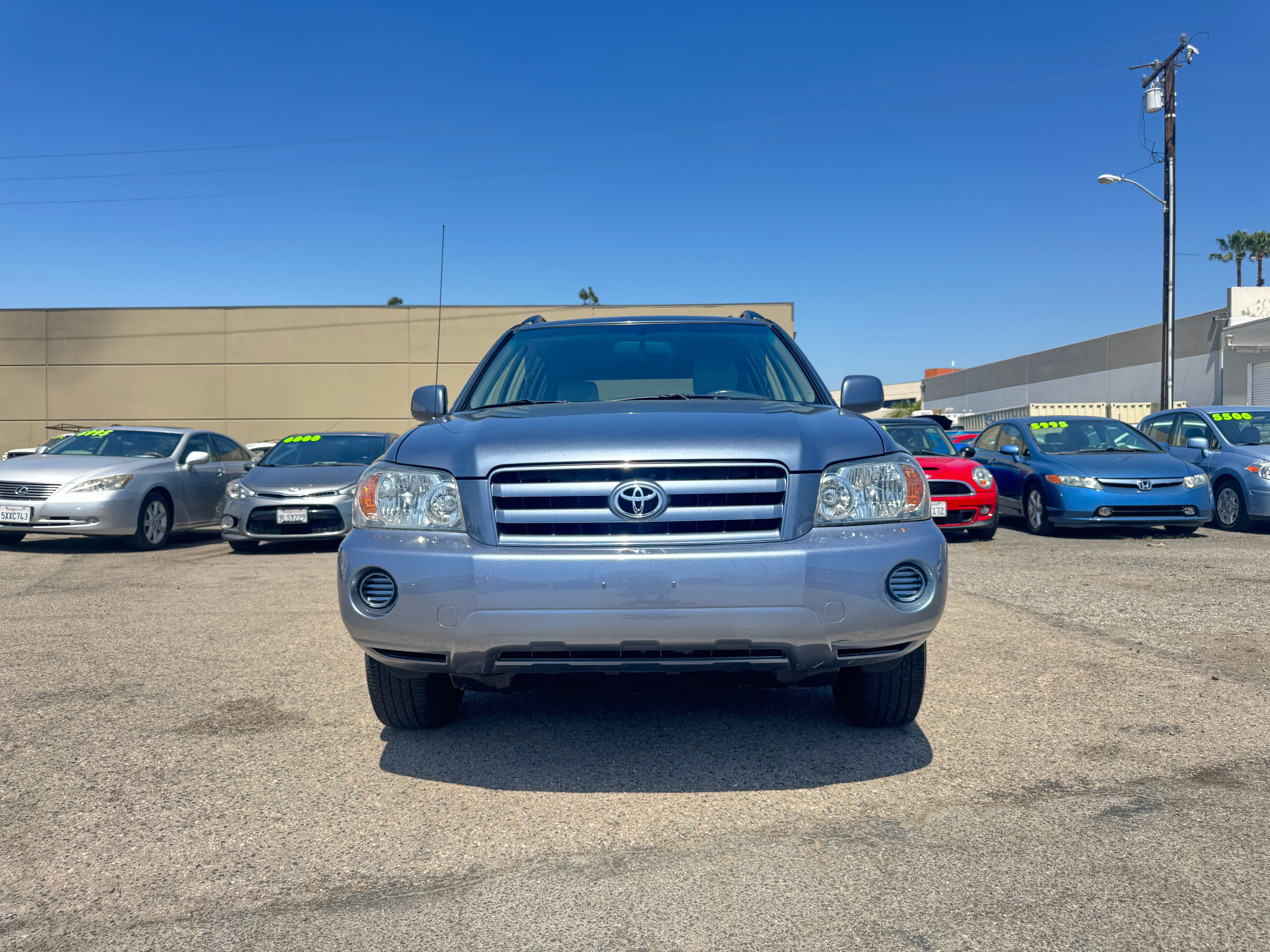 Used 2004 Toyota Highlander w/ 3rd Row FWD image 13