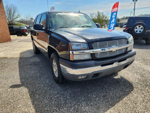 Used 2005 Chevrolet Avalanche LT image 5