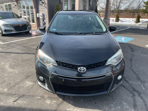Used 2016 Toyota Corolla S Premium image 5