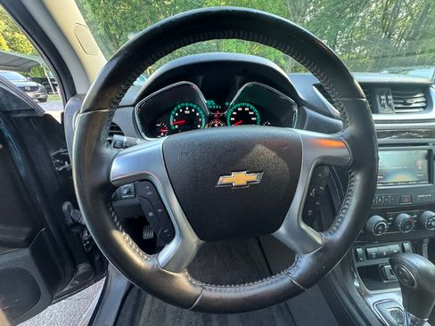 Used 2016 Chevrolet Traverse FWD LT w/ 1LT image 22