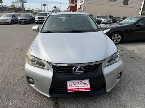 Used 2012 Lexus CT 200h image 3