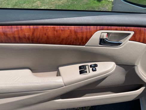 Used 2008 Toyota Solara SLE image 3