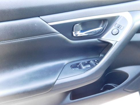 Used 2018 Nissan Altima 2.5 SR image 13