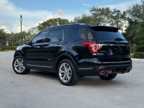 Used 2019 Ford Explorer FWD Limited image 4