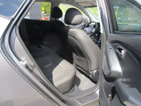 Used 2014 Hyundai Tucson GLS image 19