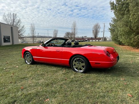 Used 2002 Ford Thunderbird UNAVAIL RWD image 2