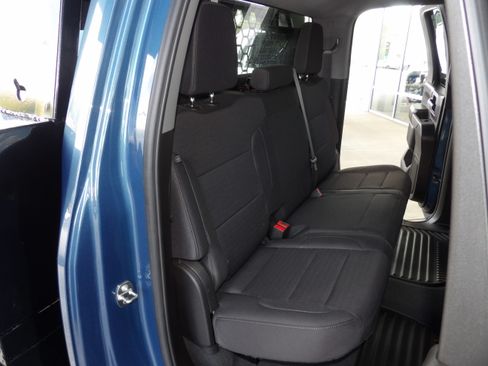 Used 2024 Chevrolet Silverado 2500 Custom image 21