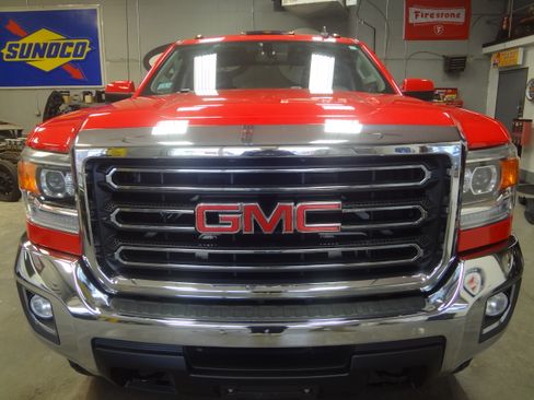 Used 2016 GMC Sierra 2500 SLE image 2