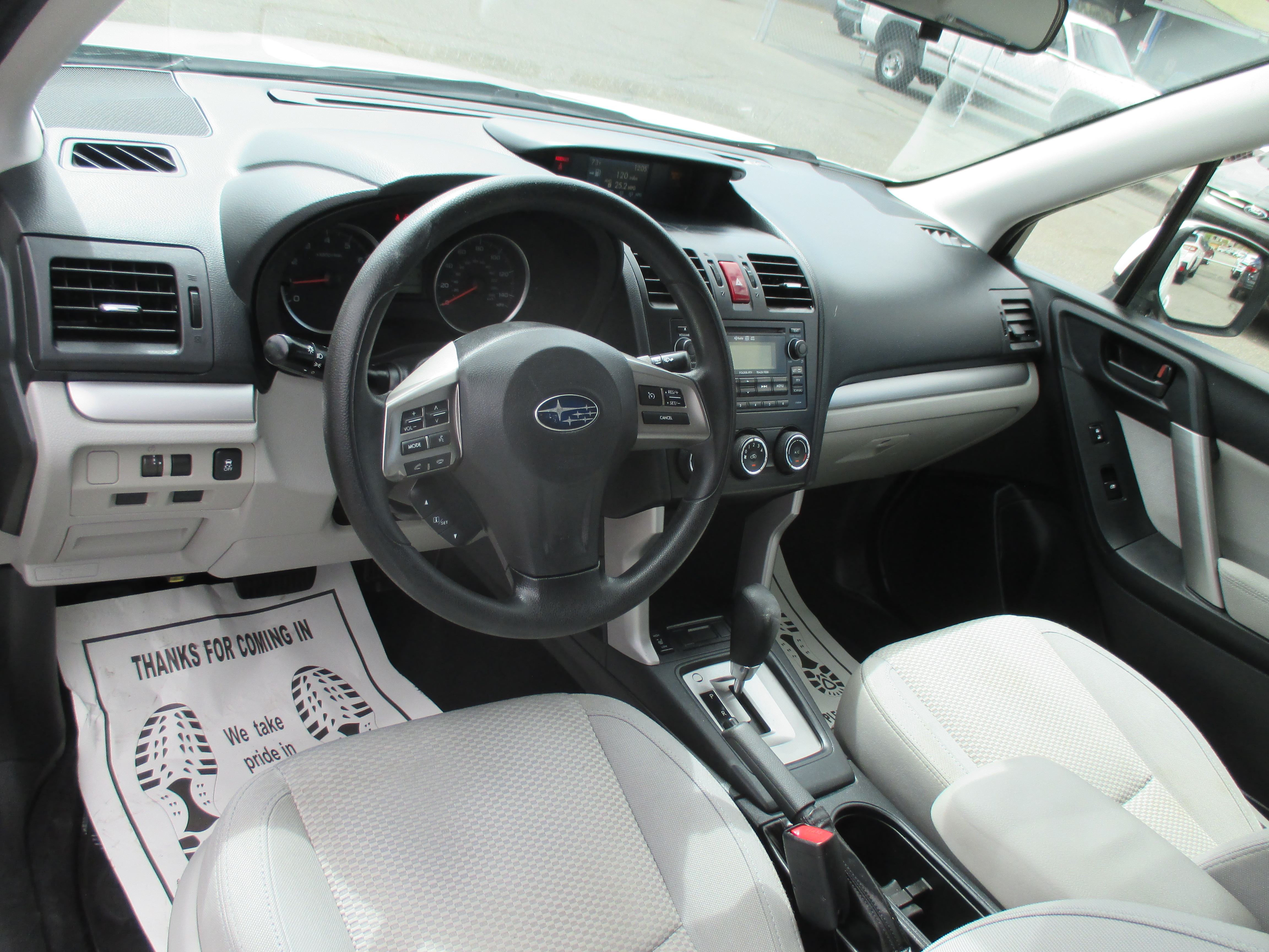 Used 2015 Subaru Forester 2.5i Premium AWD/4WD image 5