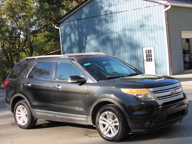 Used 2014 Ford Explorer 4WD XLT image 13