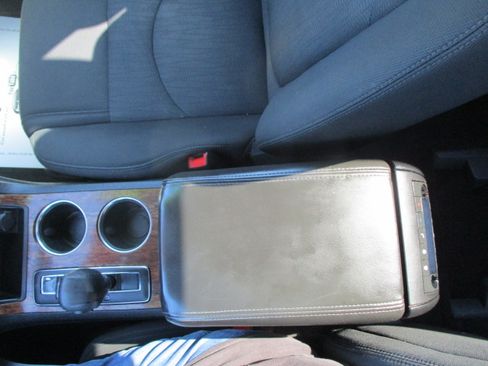 Used 2013 Chevrolet Traverse LT image 49