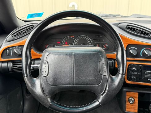 Used 1994 Chevrolet Camaro Z28 image 40