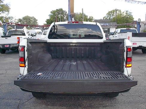 Used 2024 Nissan Frontier S image 6
