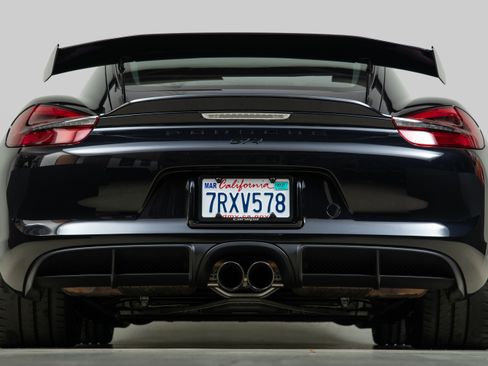 Used 2016 Porsche Cayman GT4 image 7