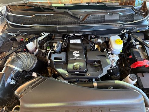 Used 2024 RAM 2500 Laramie image 23