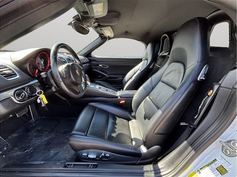 Used 2015 Porsche Boxster S image 2