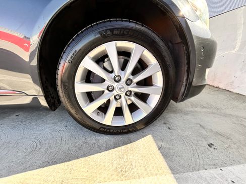 Used 2010 Lexus LS 460 Luxury image 33