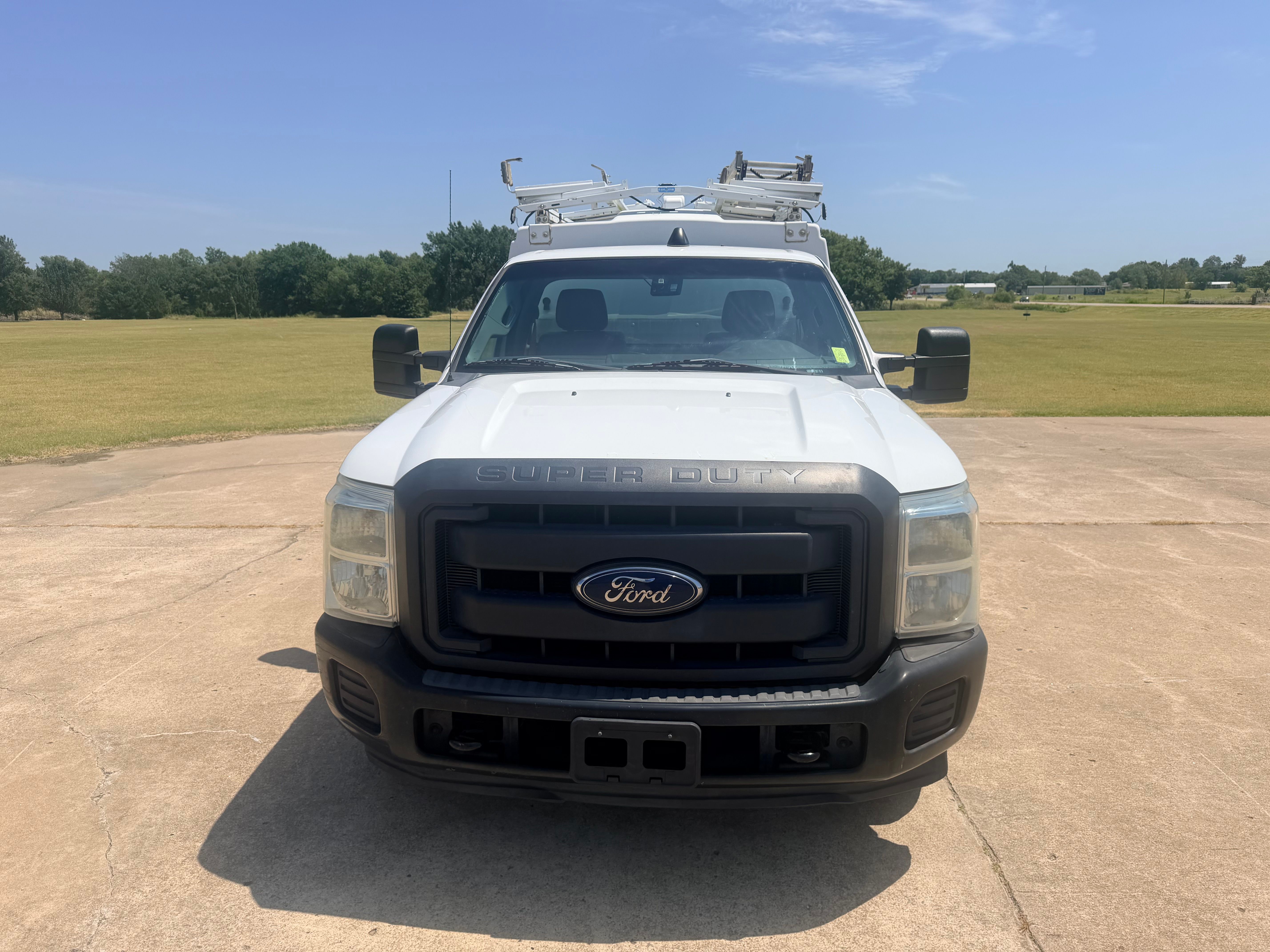 Used 2013 Ford F350 2WD Regular Cab Super Duty image 2
