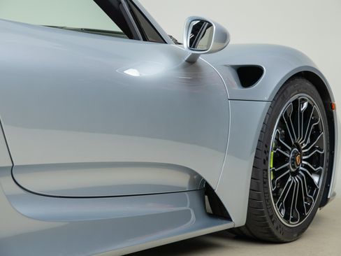 Used 2015 Porsche 918 Spyder AWD/4WD image 59