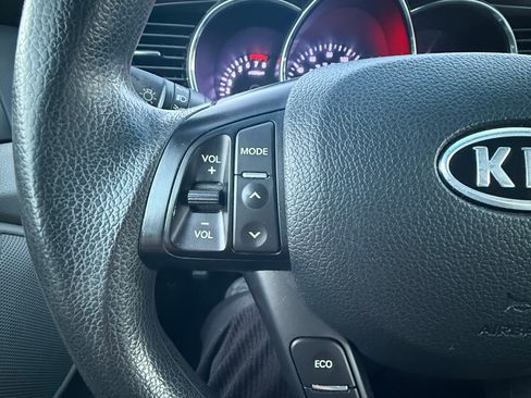 Used 2012 Kia Optima LX image 17