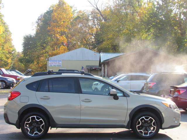 Used 2013 Subaru XV Crosstrek 2.0i Premium AWD/4WD image 11