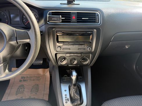 Used 2014 Volkswagen Jetta S Sedan FWD image 20
