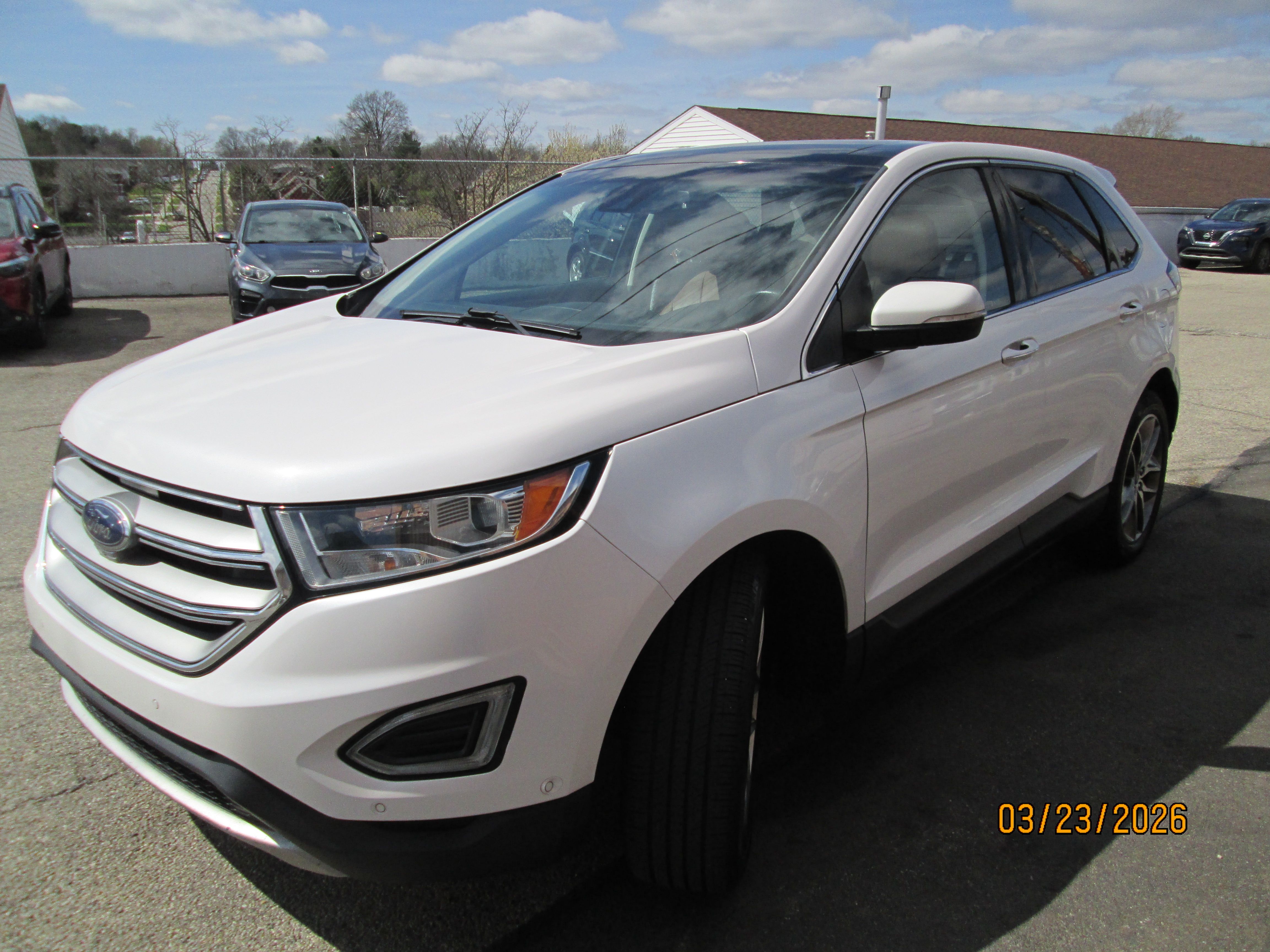 Used 2016 Ford Edge Titanium AWD/4WD image 5