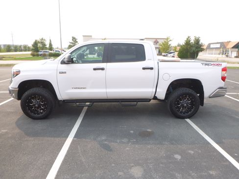 Used 2021 Toyota Tundra SR5 image 2