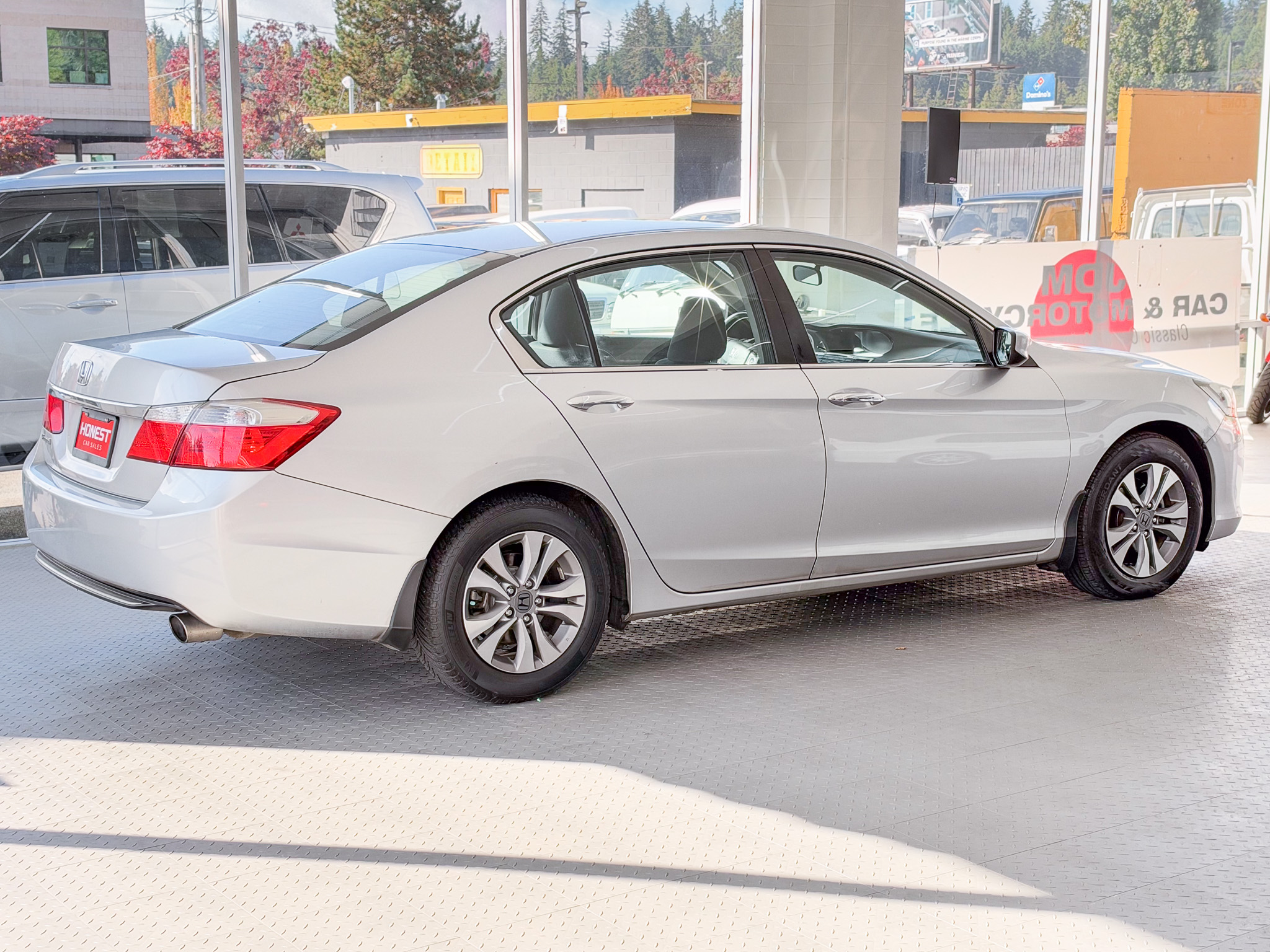 Used 2015 Honda Accord LX Sedan image 4