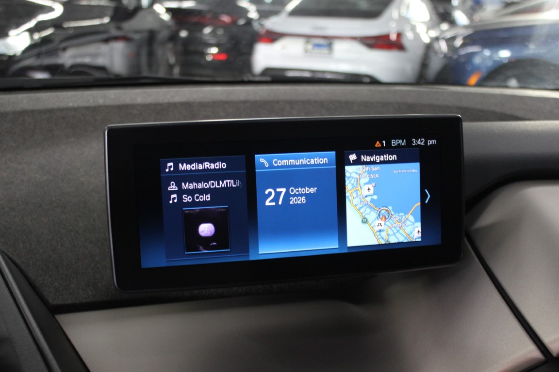 Used 2018 BMW i3 w/ Range Extender RWD image 19