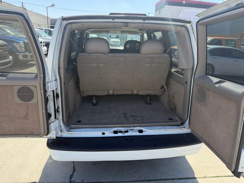 Used 2000 GMC Safari Passenger RWD image 4