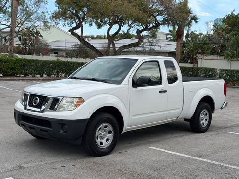 Used 2013 Nissan Frontier S image 7