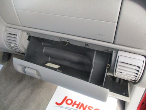 Used 1998 GMC Sierra 1500 SLE image 28