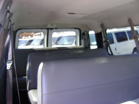 Used 1998 Ford E-350 and Econoline 350 Club Wagon image 7