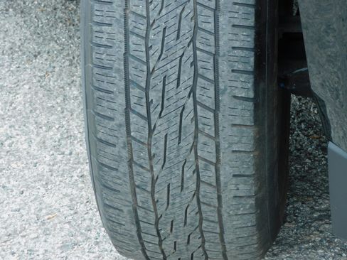 Used 2023 Chevrolet Tahoe LS image 13