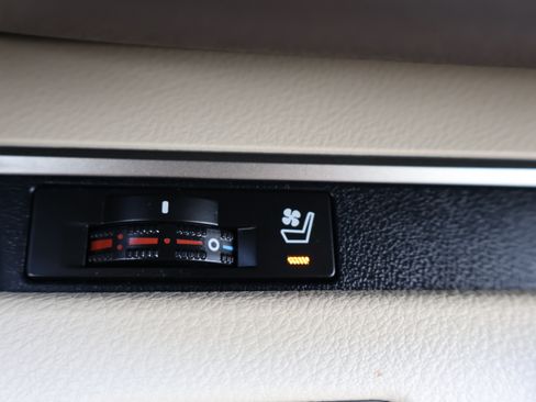 Used 2016 Lexus ES 350 Premium image 29