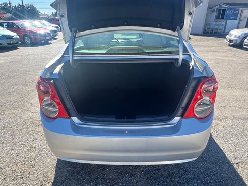 Used 2015 Chevrolet Sonic LT image 21