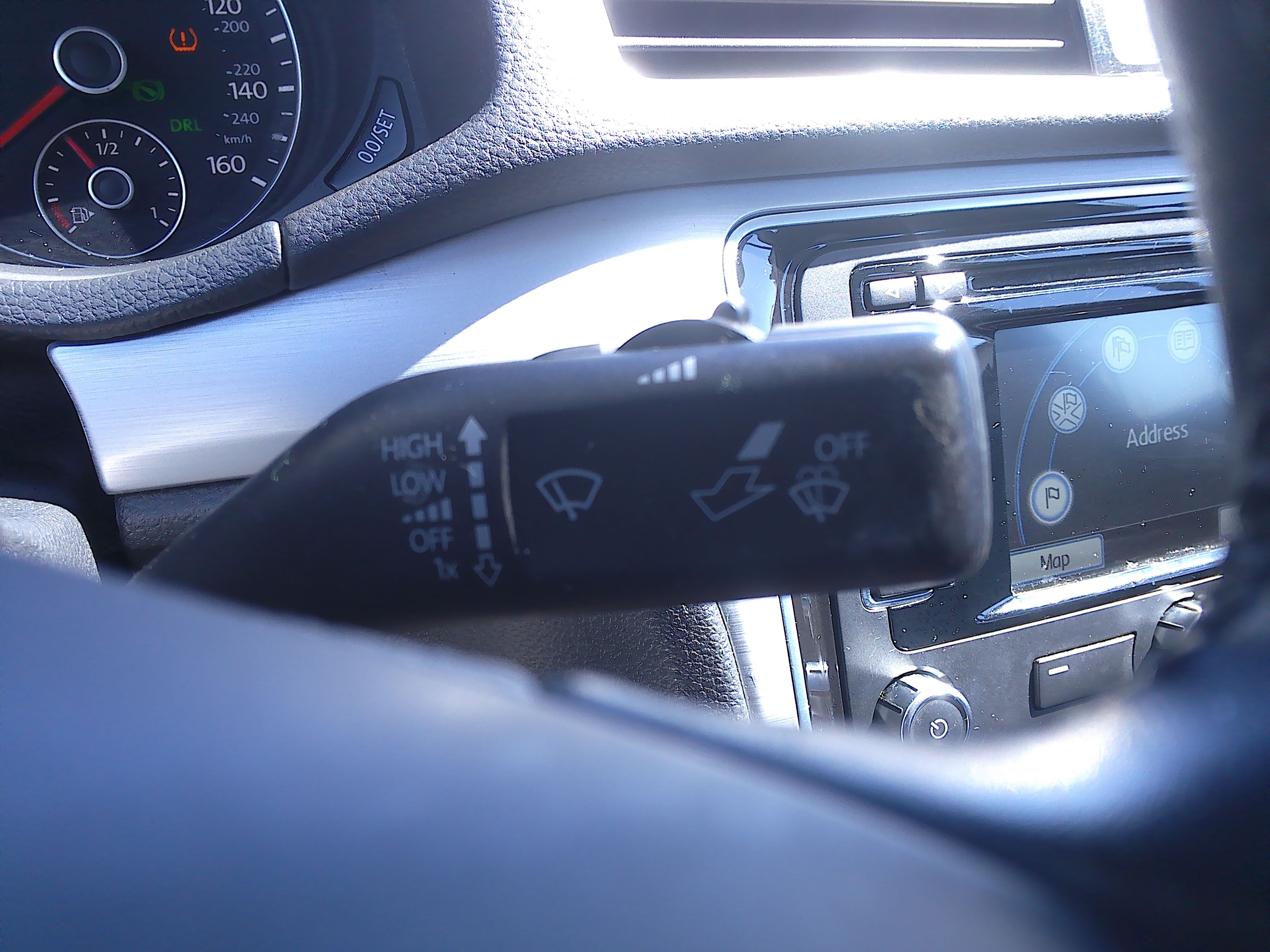 Used 2013 Volkswagen Passat SE FWD image 27