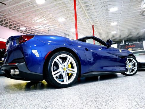 Used 2020 Ferrari Portofino image 9