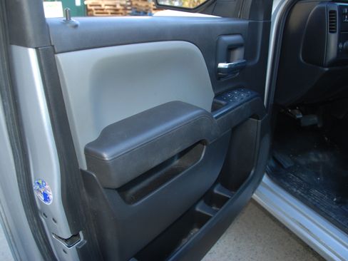 Used 2017 Chevrolet Silverado 2500 image 14